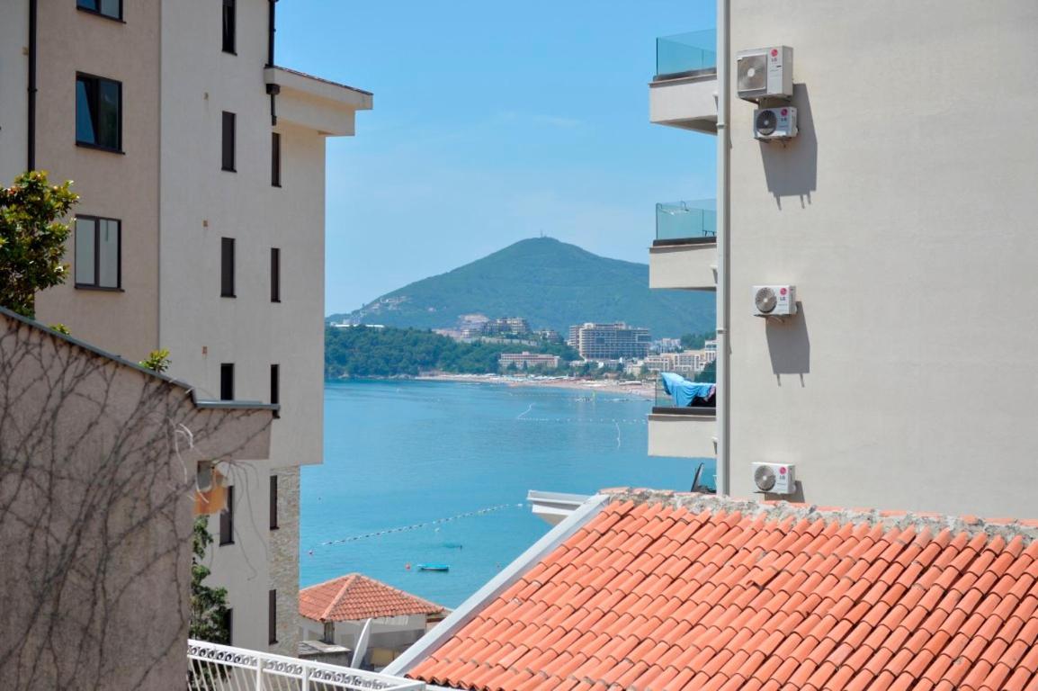 Rafailovici Holiday Apartments Esterno foto