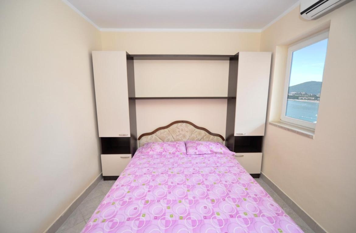 Rafailovici Holiday Apartments Esterno foto