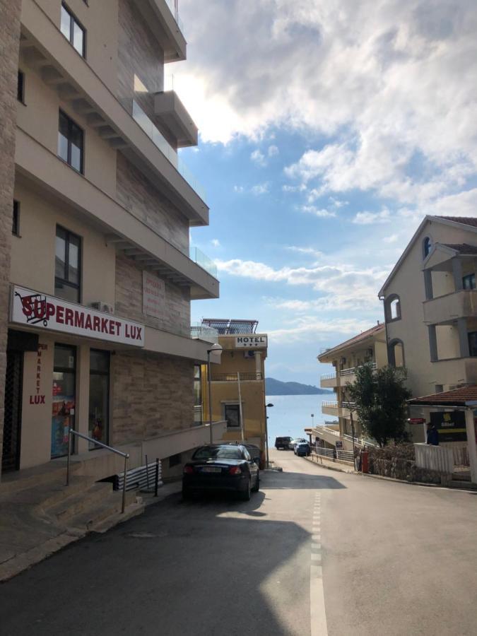 Rafailovici Holiday Apartments Esterno foto