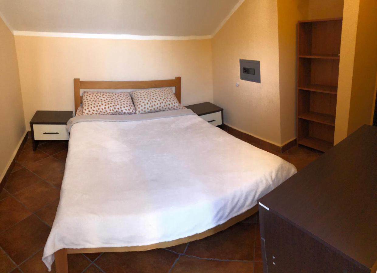Rafailovici Holiday Apartments Esterno foto