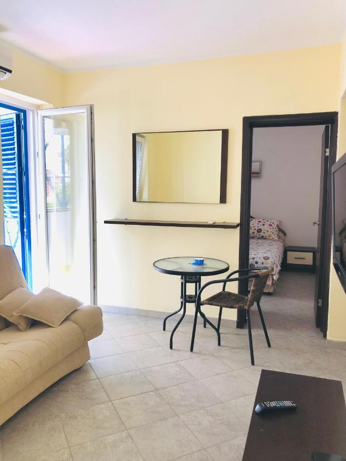 Rafailovici Holiday Apartments Esterno foto