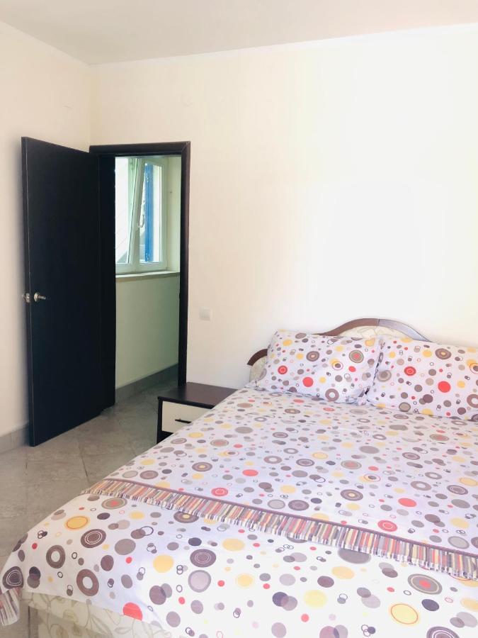 Rafailovici Holiday Apartments Esterno foto