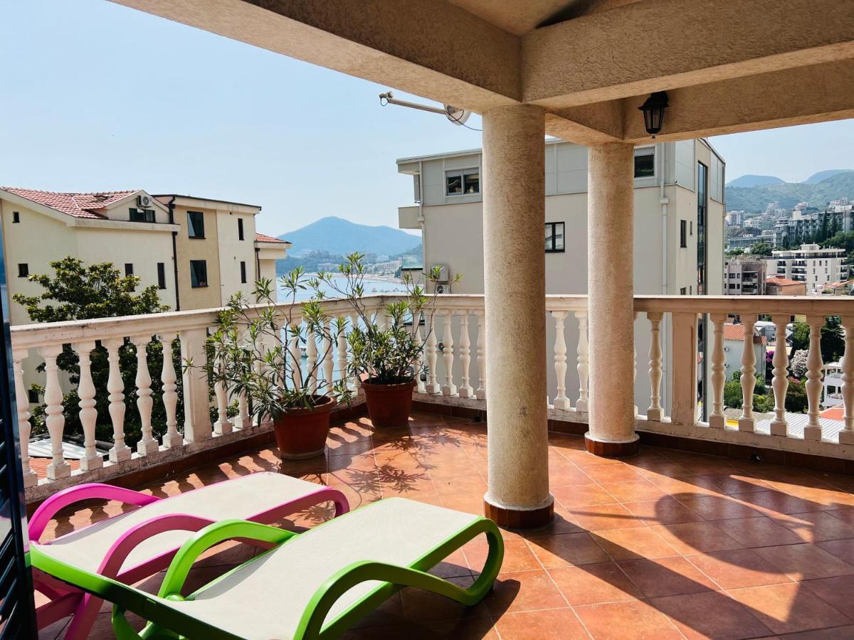 Rafailovici Holiday Apartments Esterno foto